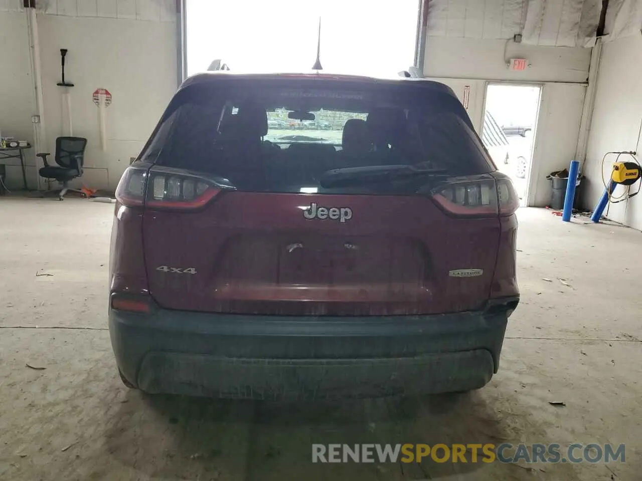 6 Photograph of a damaged car 1C4PJMCB1KD363063 JEEP GRAND CHER 2019