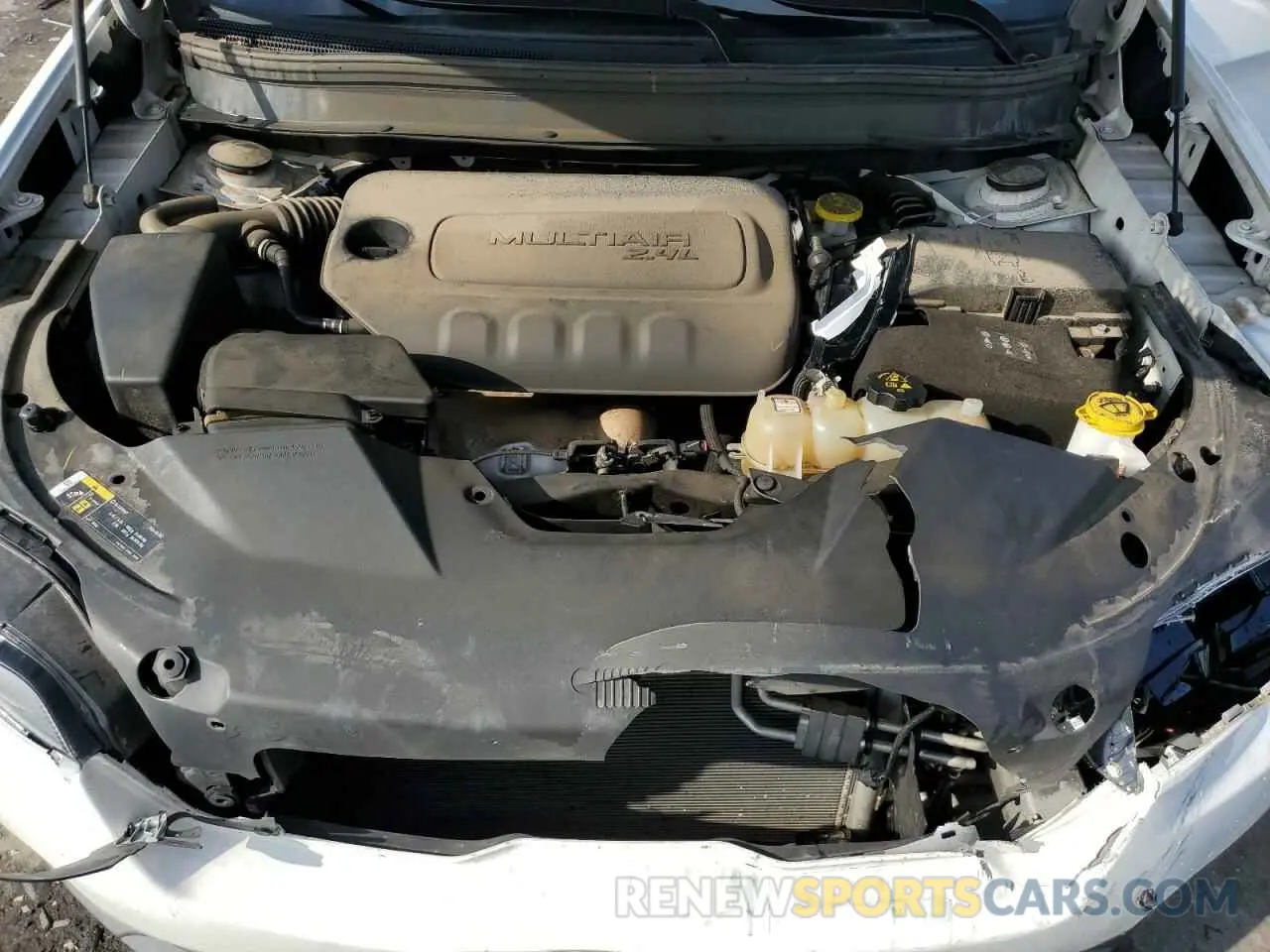 12 Photograph of a damaged car 1C4PJMCB2KD330721 JEEP GRAND CHER 2019
