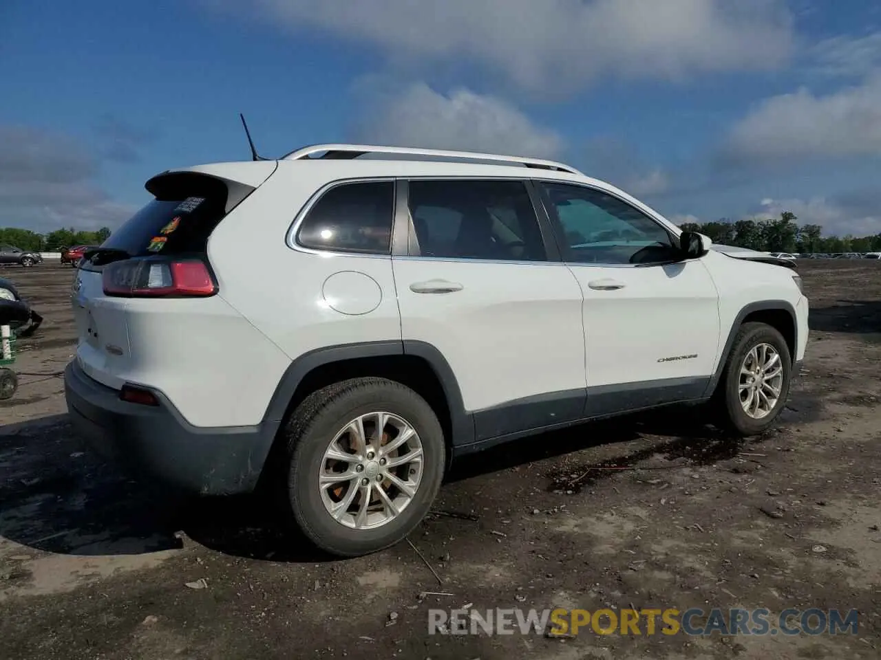 3 Photograph of a damaged car 1C4PJMCB2KD330721 JEEP GRAND CHER 2019