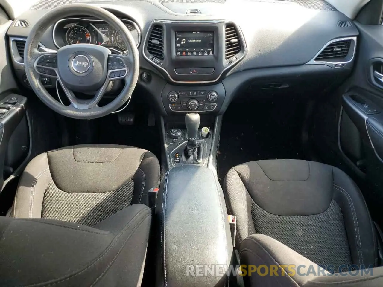 8 Photograph of a damaged car 1C4PJMCB2KD330721 JEEP GRAND CHER 2019