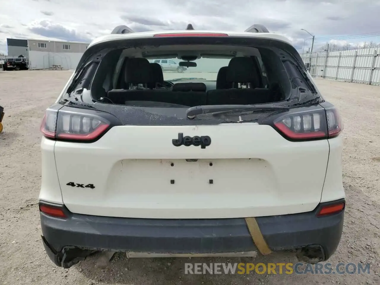 6 Photograph of a damaged car 1C4PJMCB2KD452964 JEEP GRAND CHER 2019