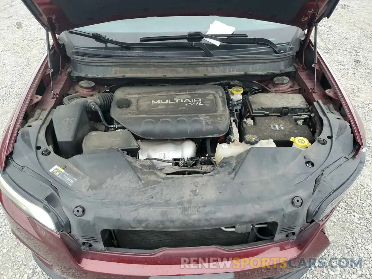 12 Photograph of a damaged car 1C4PJMCB3KD210488 JEEP GRAND CHER 2019