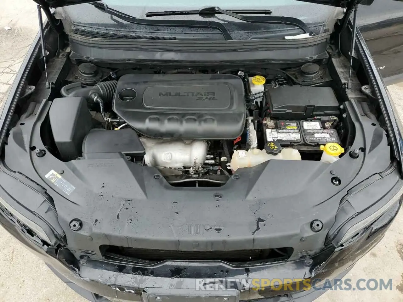 14 Photograph of a damaged car 1C4PJMCB8KD408256 JEEP GRAND CHER 2019