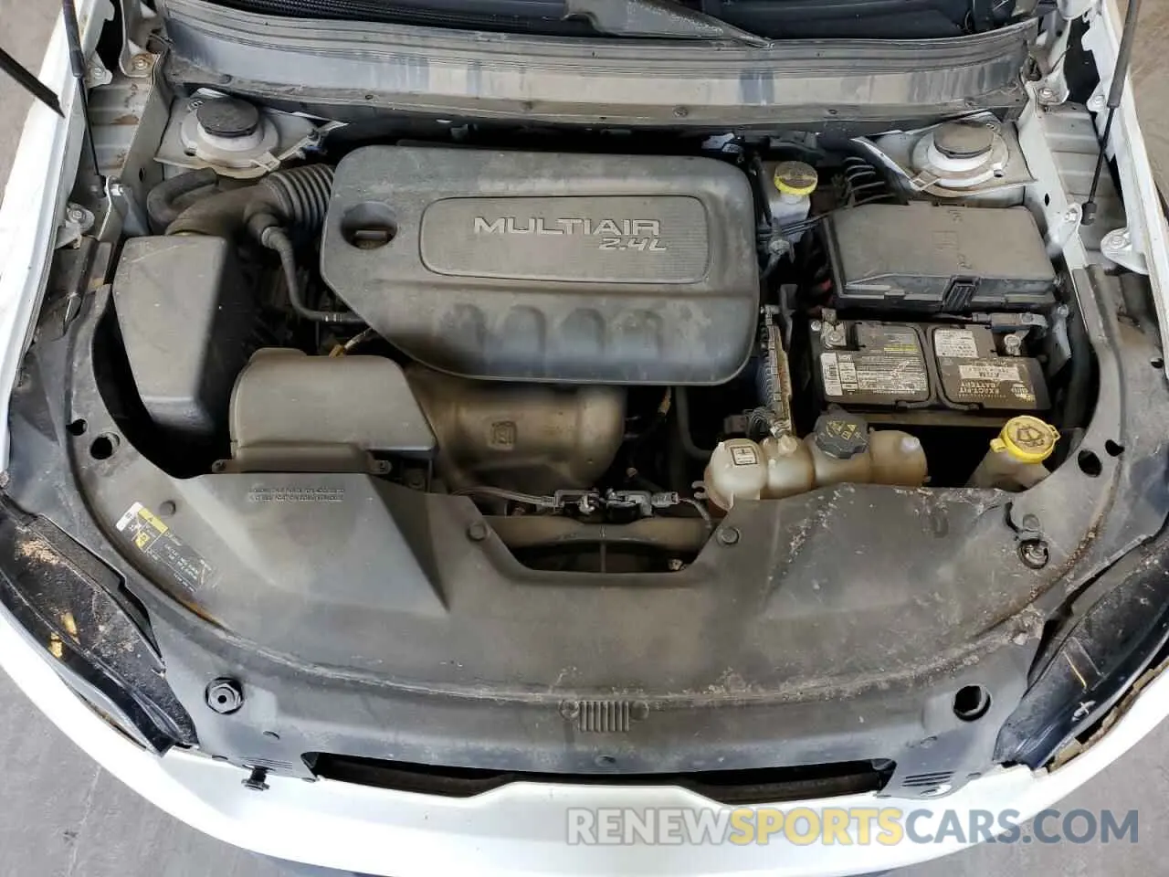 14 Photograph of a damaged car 1C4PJMCB9KD158249 JEEP GRAND CHER 2019