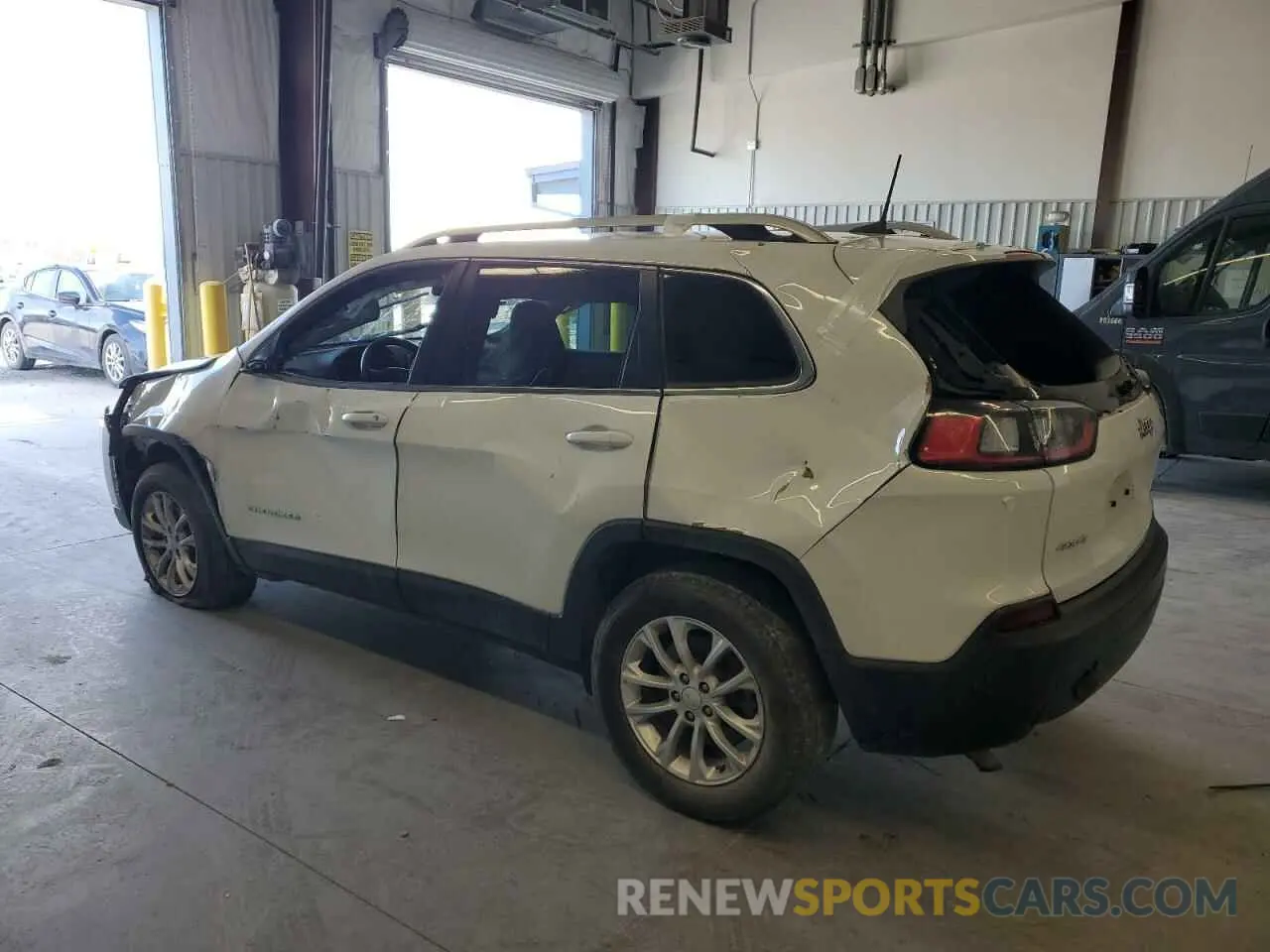 2 Photograph of a damaged car 1C4PJMCB9KD158249 JEEP GRAND CHER 2019