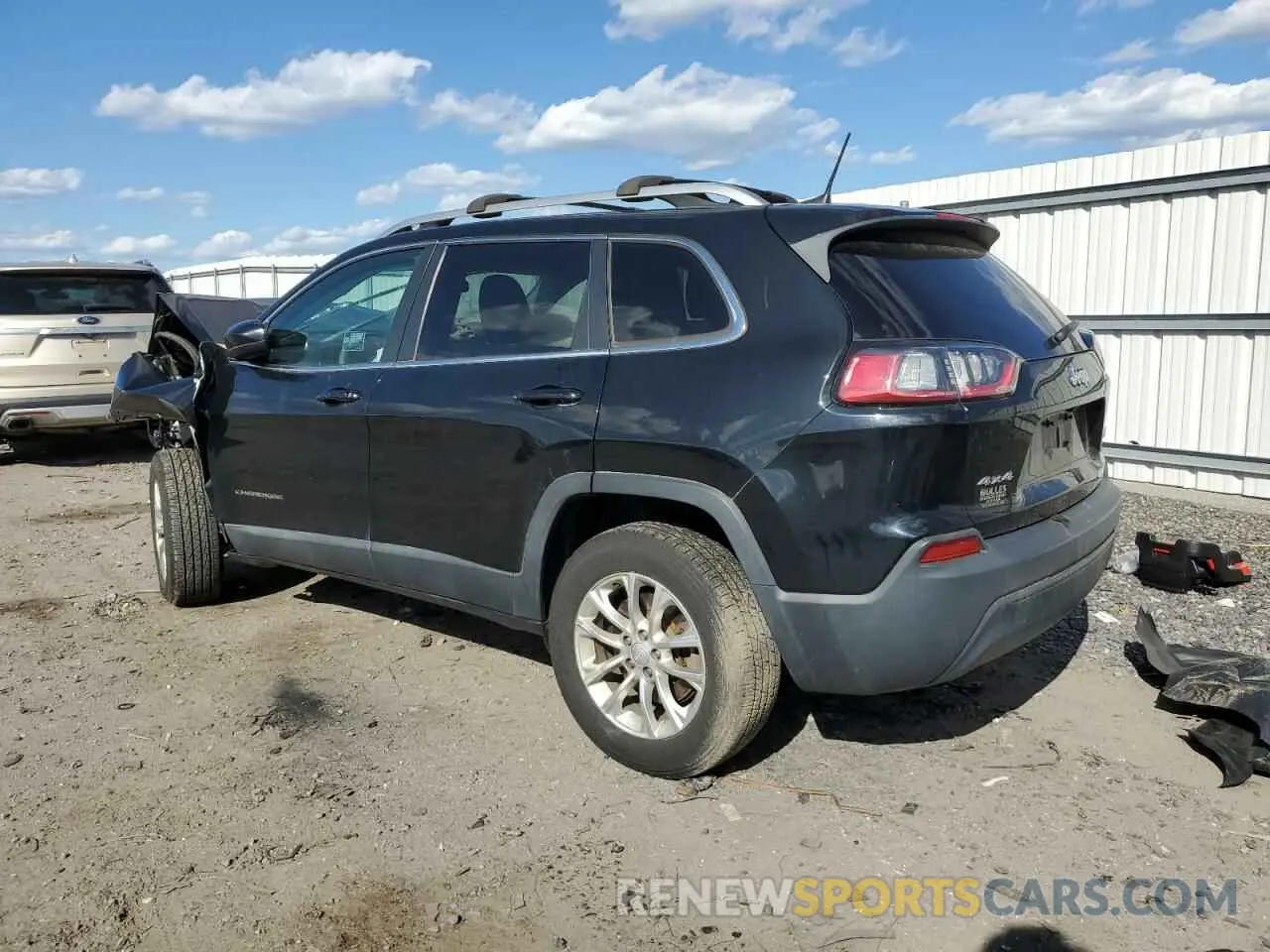 2 Photograph of a damaged car 1C4PJMCBXKD240104 JEEP GRAND CHER 2019