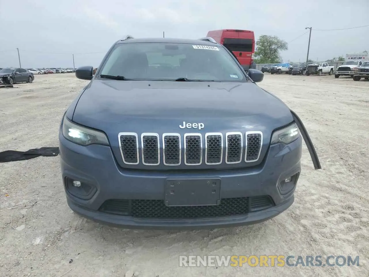 5 Photograph of a damaged car 1C4PJMCX5KD379634 JEEP GRAND CHER 2019