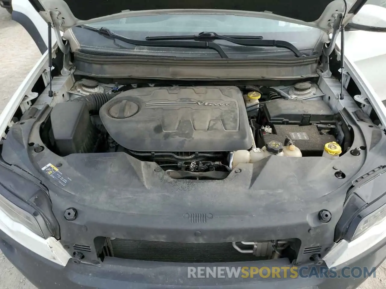 12 Photograph of a damaged car 1C4PJMCX5KD448998 JEEP GRAND CHER 2019