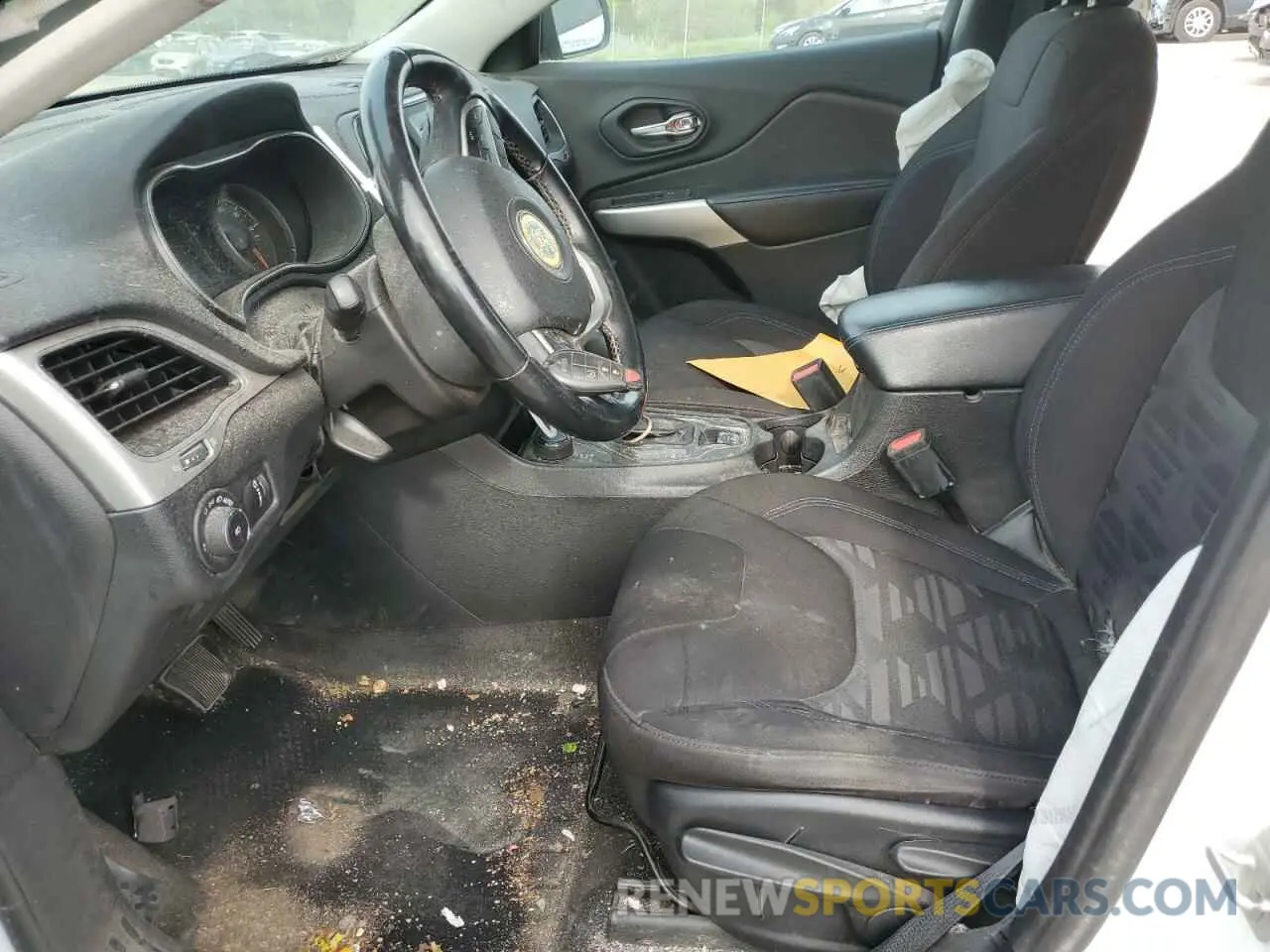 7 Photograph of a damaged car 1C4PJMCX5KD448998 JEEP GRAND CHER 2019