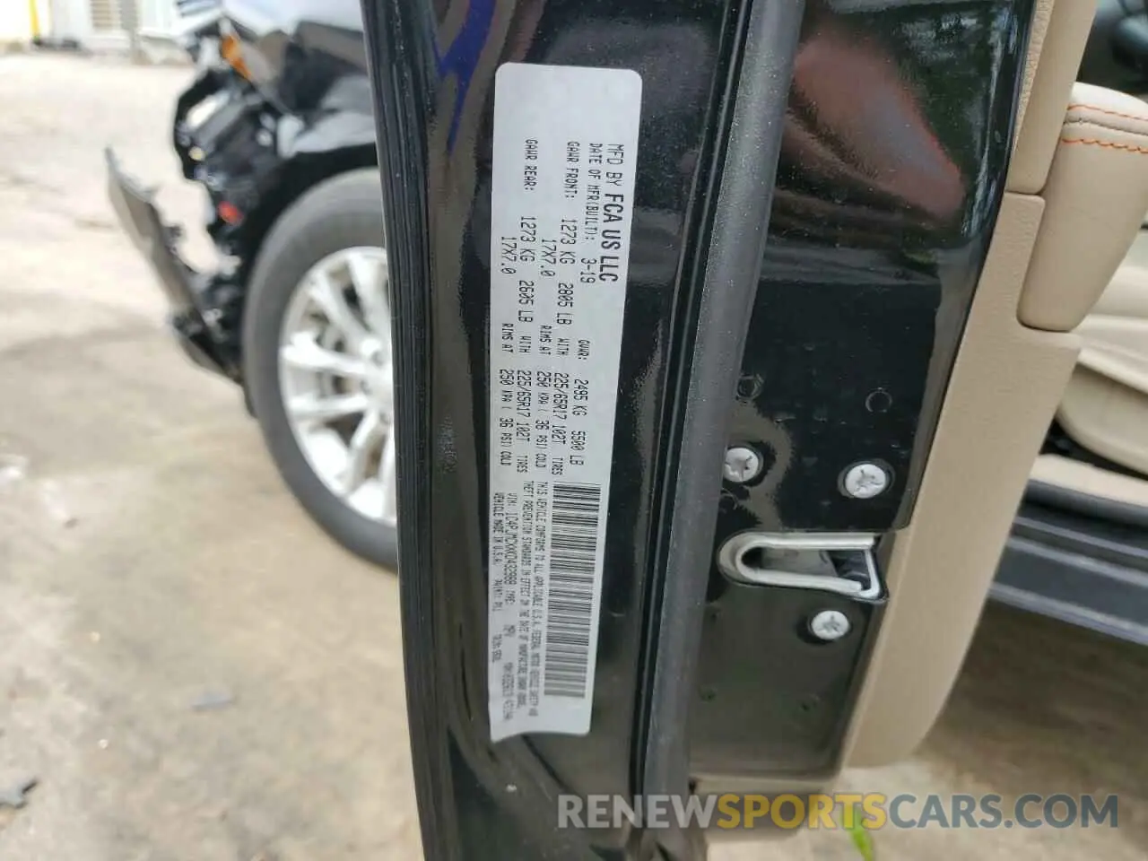 13 Photograph of a damaged car 1C4PJMCXXKD432988 JEEP GRAND CHER 2019