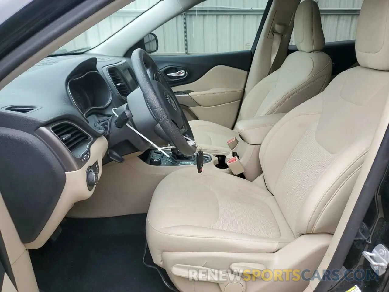 7 Photograph of a damaged car 1C4PJMCXXKD432988 JEEP GRAND CHER 2019