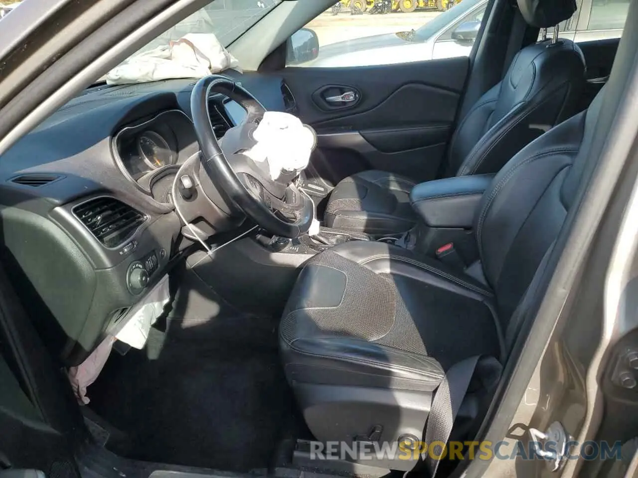 7 Photograph of a damaged car 1C4PJMDN0KD142577 JEEP GRAND CHER 2019