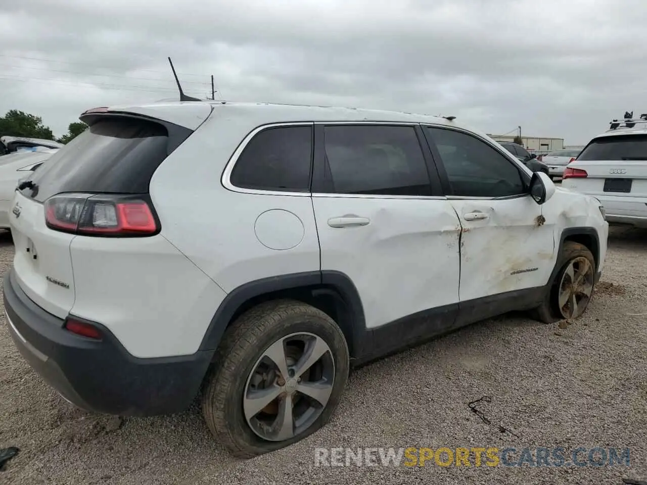 3 Photograph of a damaged car 1C4PJMDN0KD211509 JEEP GRAND CHER 2019