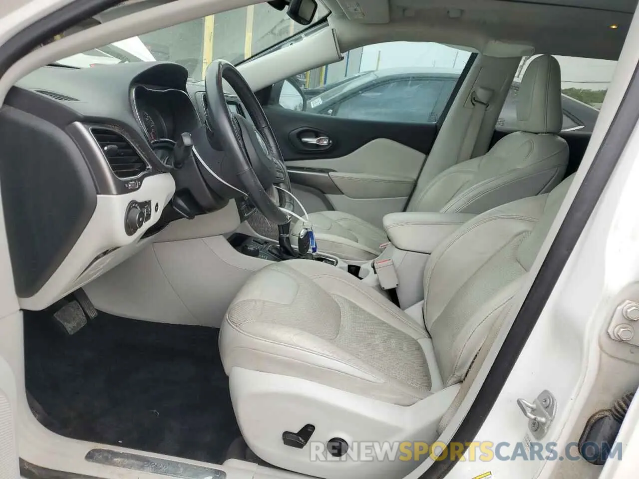7 Photograph of a damaged car 1C4PJMDN0KD211509 JEEP GRAND CHER 2019
