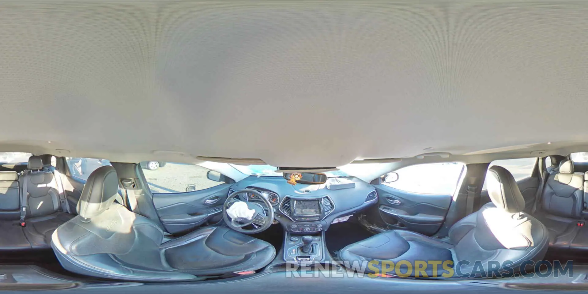 14 Photograph of a damaged car 1C4PJMDN0KD291846 JEEP GRAND CHER 2019