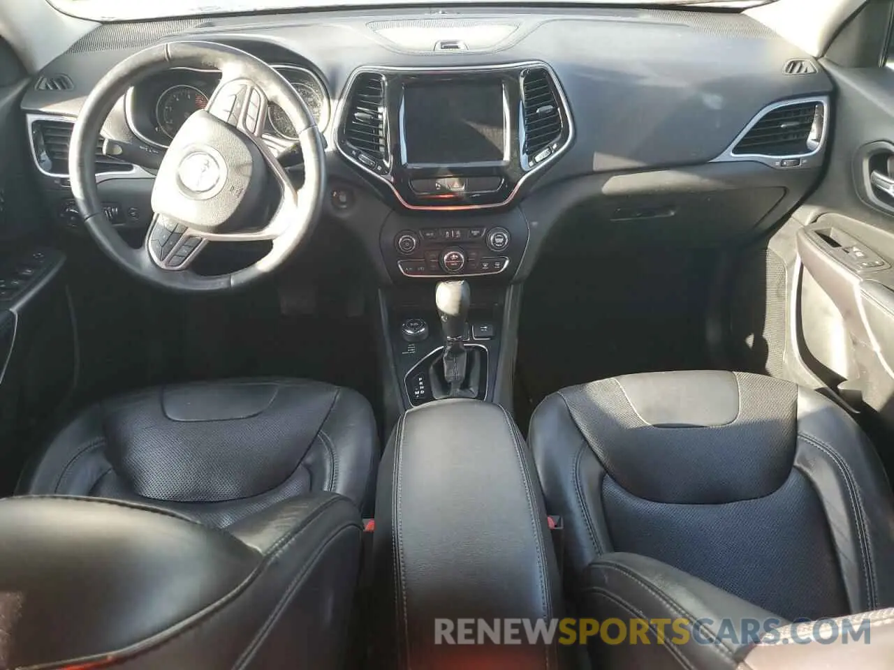 8 Photograph of a damaged car 1C4PJMDN1KD117395 JEEP GRAND CHER 2019