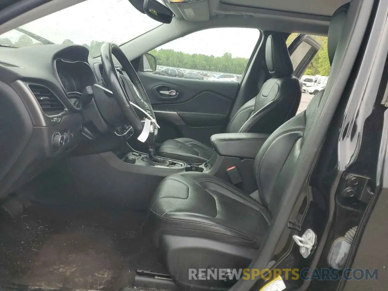 7 Photograph of a damaged car 1C4PJMDN1KD117445 JEEP GRAND CHER 2019