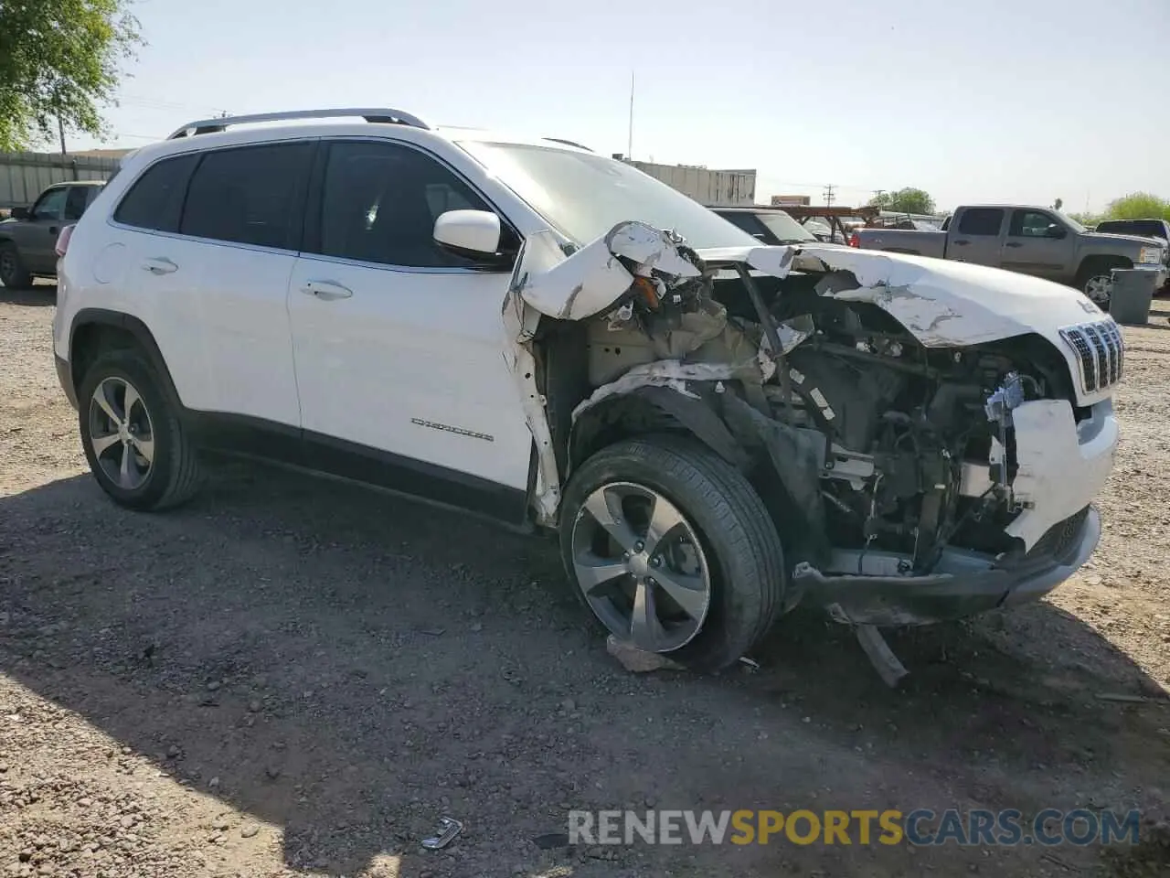 4 Photograph of a damaged car 1C4PJMDN1KD167326 JEEP GRAND CHER 2019