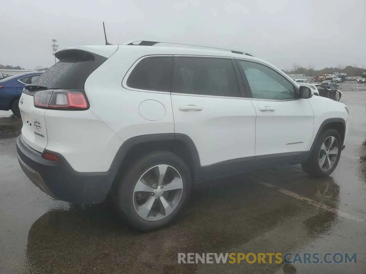 3 Photograph of a damaged car 1C4PJMDN1KD448073 JEEP GRAND CHER 2019