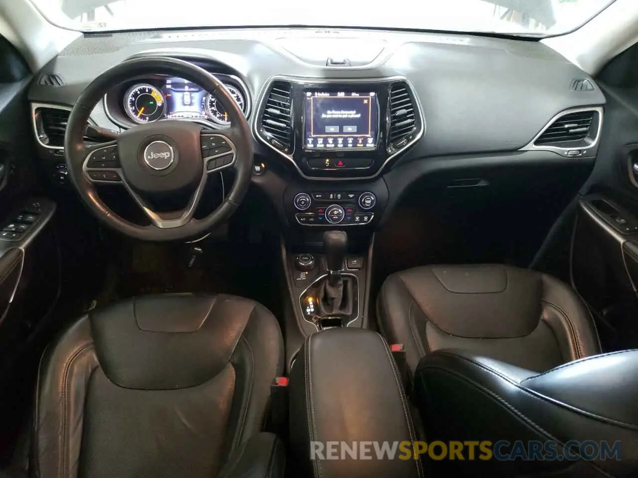 8 Photograph of a damaged car 1C4PJMDN4KD133803 JEEP GRAND CHER 2019