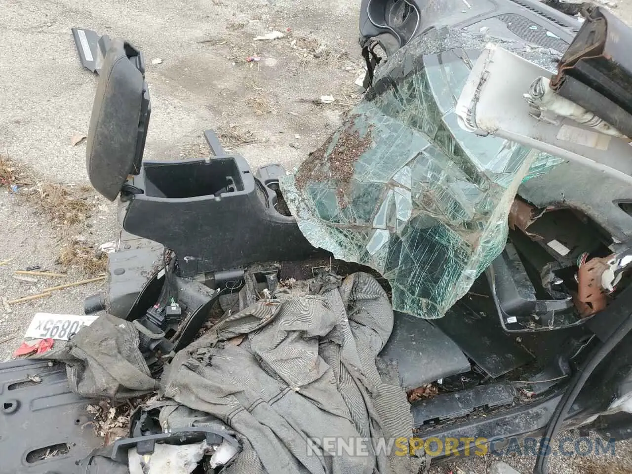 11 Photograph of a damaged car 1C4PJMDN5KD168575 JEEP GRAND CHER 2019