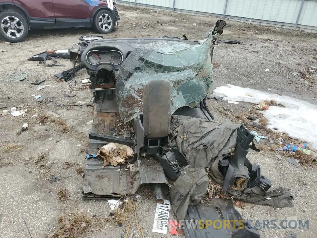 6 Photograph of a damaged car 1C4PJMDN5KD168575 JEEP GRAND CHER 2019