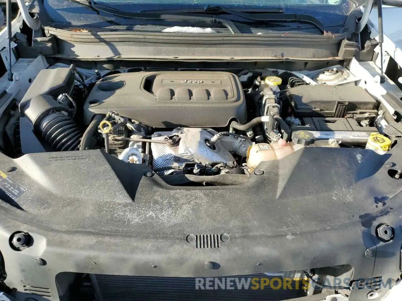 12 Photograph of a damaged car 1C4PJMDN5KD213109 JEEP GRAND CHER 2019