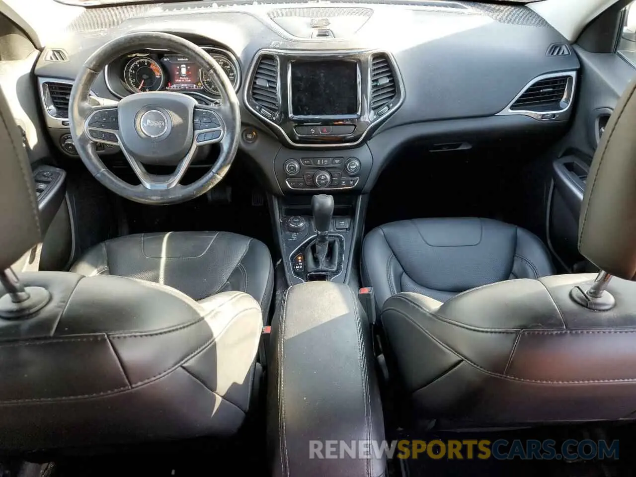 8 Photograph of a damaged car 1C4PJMDN5KD213109 JEEP GRAND CHER 2019