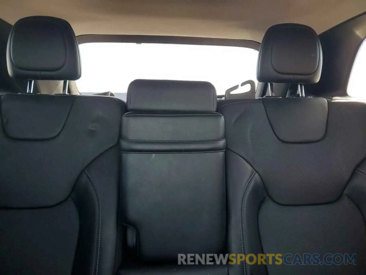 10 Photograph of a damaged car 1C4PJMDN6KD134094 JEEP GRAND CHER 2019