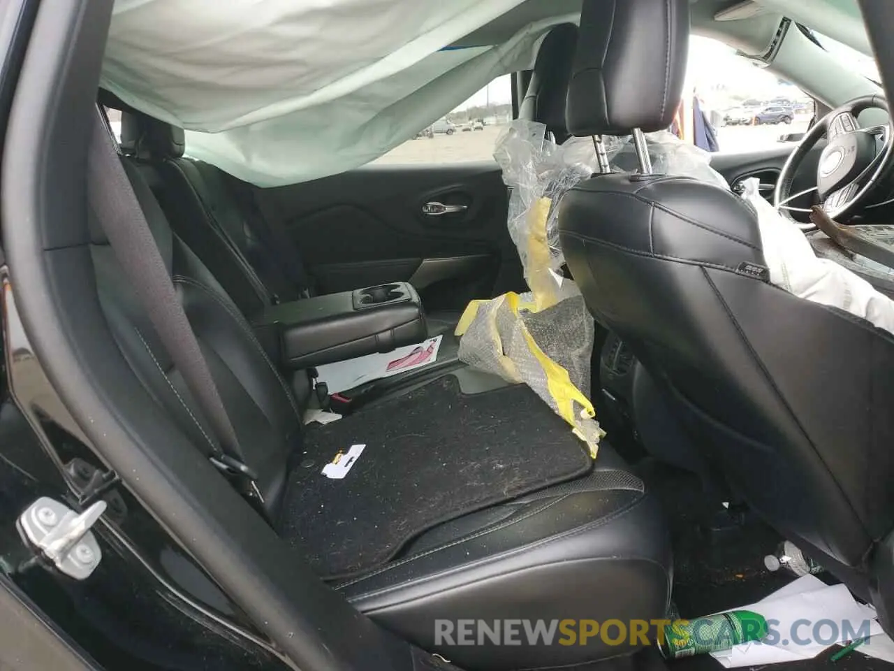 12 Photograph of a damaged car 1C4PJMDN6KD292676 JEEP GRAND CHER 2019