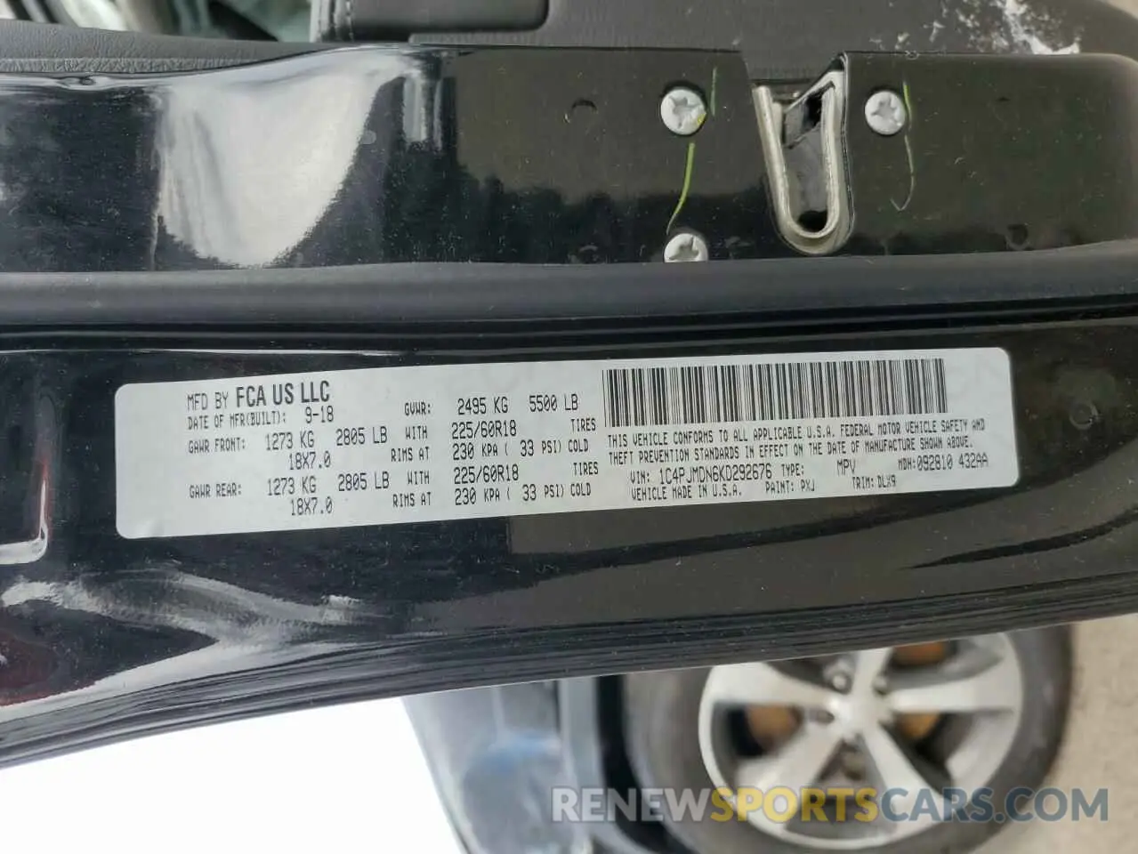 14 Photograph of a damaged car 1C4PJMDN6KD292676 JEEP GRAND CHER 2019