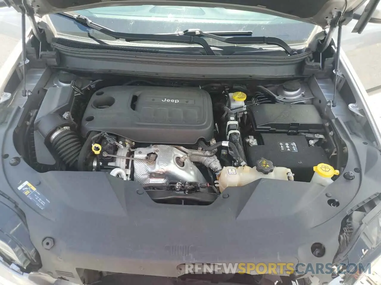 12 Photograph of a damaged car 1C4PJMDN7KD116722 JEEP GRAND CHER 2019