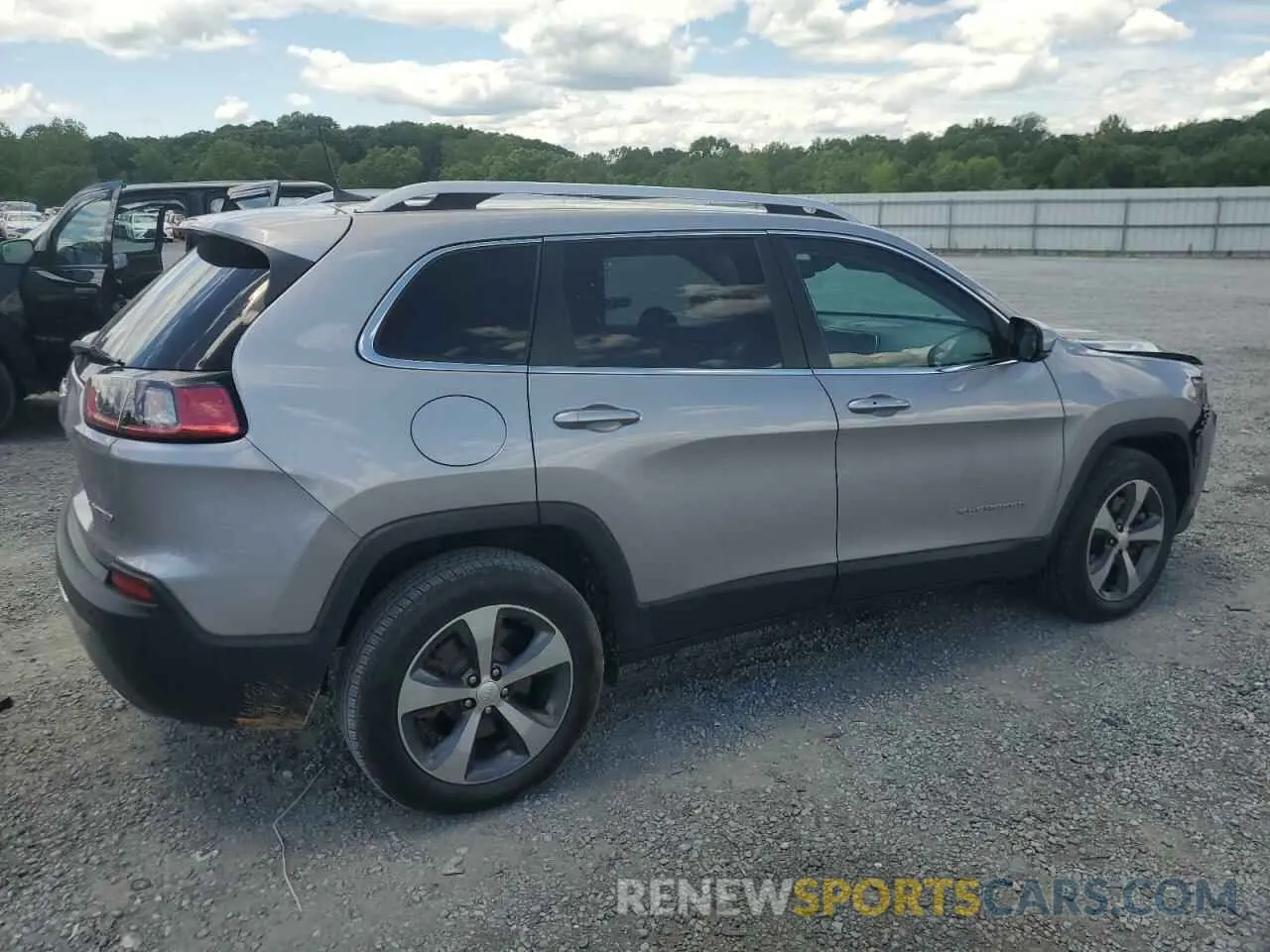 3 Photograph of a damaged car 1C4PJMDN7KD116722 JEEP GRAND CHER 2019