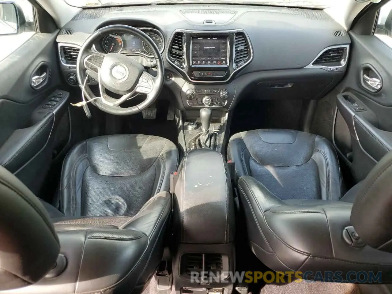 8 Photograph of a damaged car 1C4PJMDN7KD168464 JEEP GRAND CHER 2019