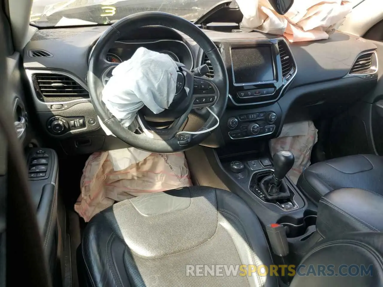 8 Photograph of a damaged car 1C4PJMDN8KD180123 JEEP GRAND CHER 2019