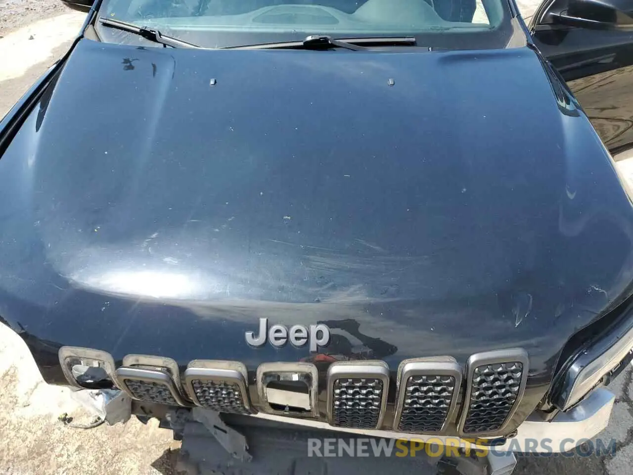 12 Photograph of a damaged car 1C4PJMDN8KD367068 JEEP GRAND CHER 2019