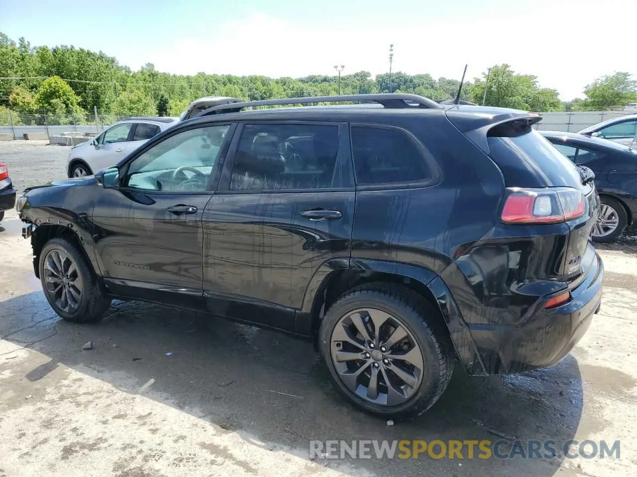 2 Photograph of a damaged car 1C4PJMDN8KD367068 JEEP GRAND CHER 2019