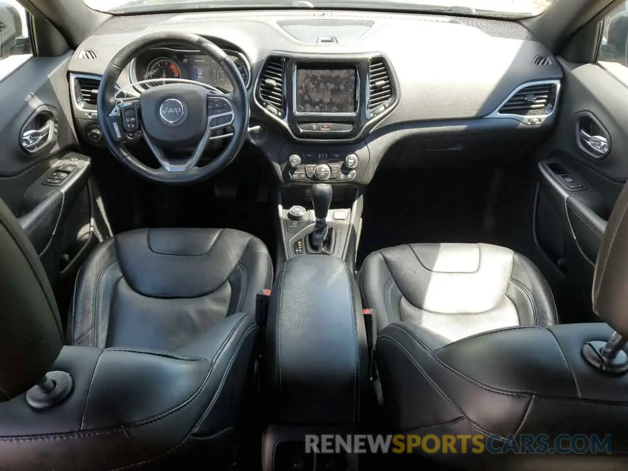 8 Photograph of a damaged car 1C4PJMDN8KD367068 JEEP GRAND CHER 2019