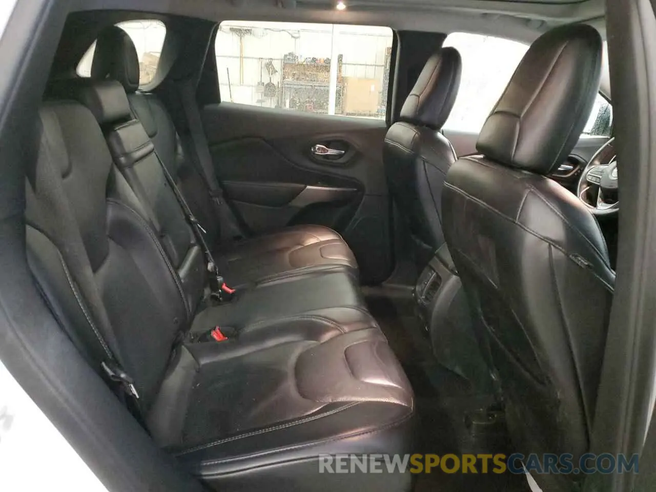 12 Photograph of a damaged car 1C4PJMDNXKD321127 JEEP GRAND CHER 2019