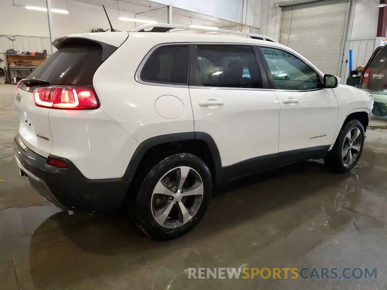 3 Photograph of a damaged car 1C4PJMDNXKD321127 JEEP GRAND CHER 2019