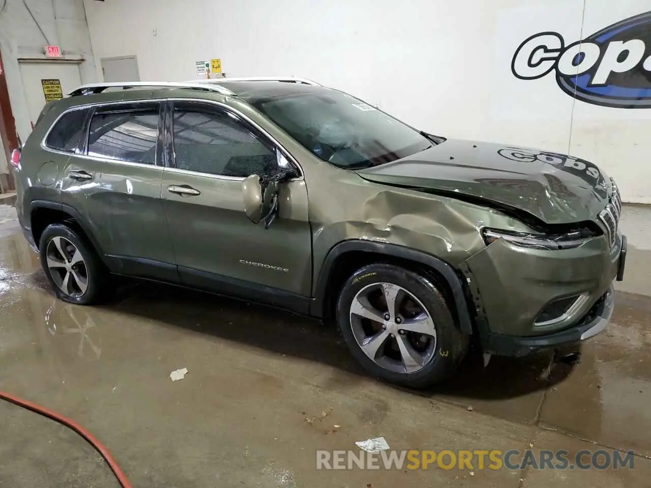4 Photograph of a damaged car 1C4PJMDX0KD166329 JEEP GRAND CHER 2019