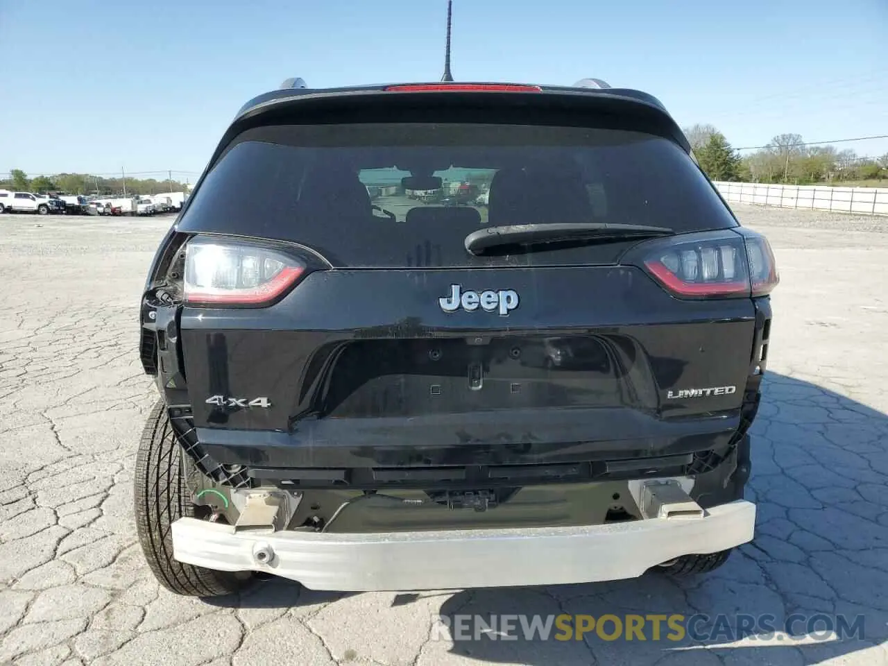 6 Photograph of a damaged car 1C4PJMDX0KD197631 JEEP GRAND CHER 2019