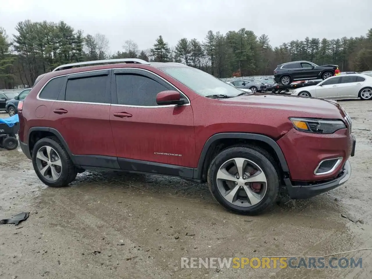 4 Photograph of a damaged car 1C4PJMDX0KD322756 JEEP GRAND CHER 2019