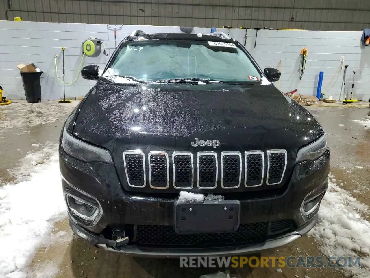 5 Photograph of a damaged car 1C4PJMDX0KD395092 JEEP GRAND CHER 2019