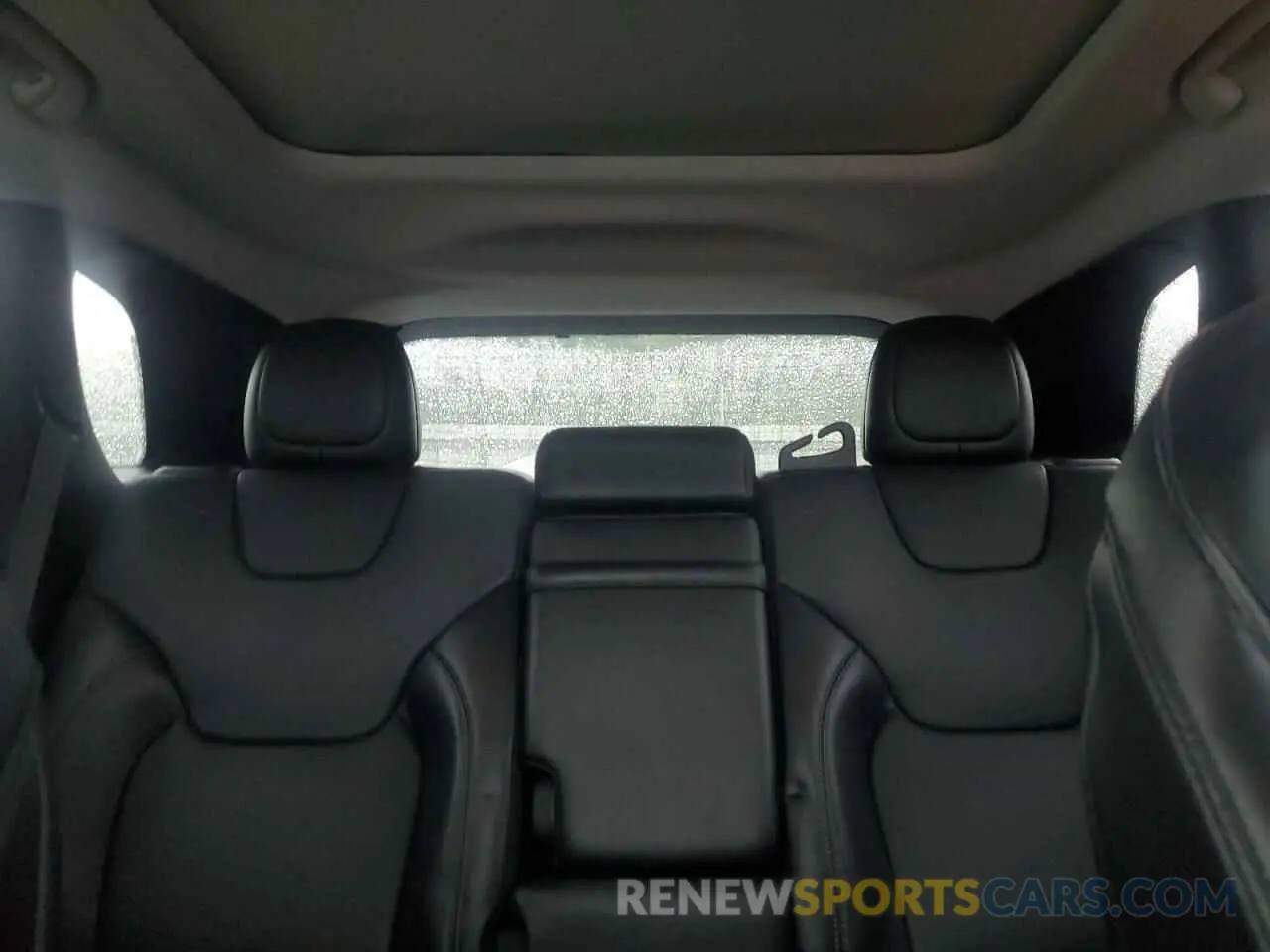 10 Photograph of a damaged car 1C4PJMDX1KD155873 JEEP GRAND CHER 2019
