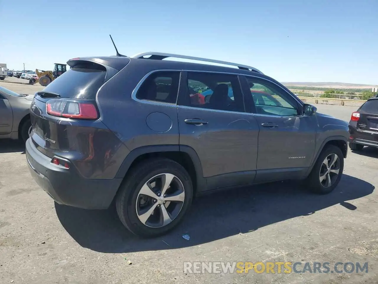 3 Photograph of a damaged car 1C4PJMDX1KD197654 JEEP GRAND CHER 2019