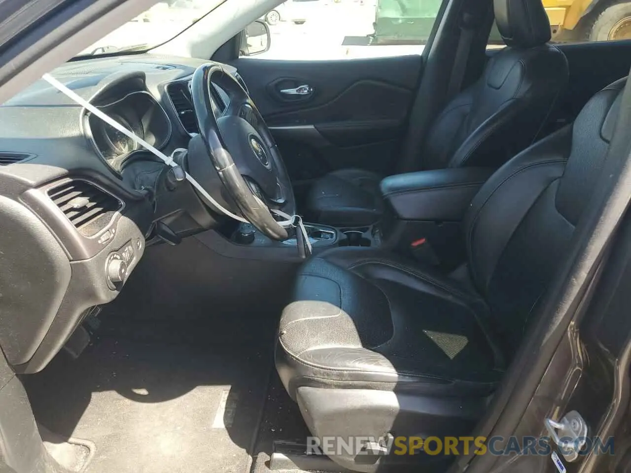 7 Photograph of a damaged car 1C4PJMDX1KD197654 JEEP GRAND CHER 2019