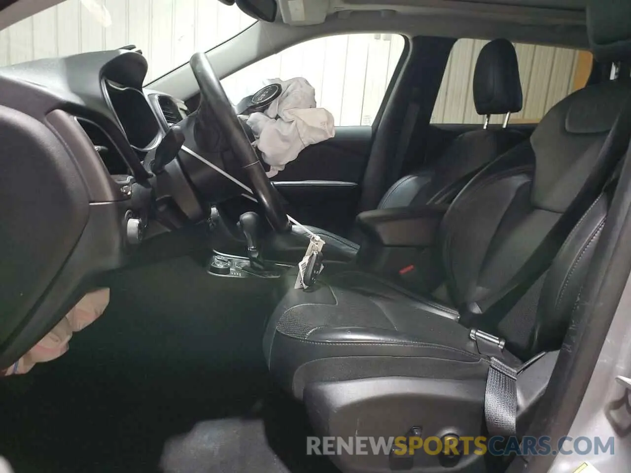 7 Photograph of a damaged car 1C4PJMDX1KD329862 JEEP GRAND CHER 2019