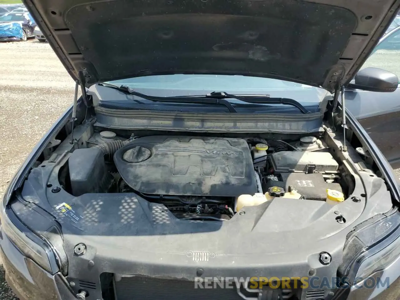 12 Photograph of a damaged car 1C4PJMDX1KD331241 JEEP GRAND CHER 2019