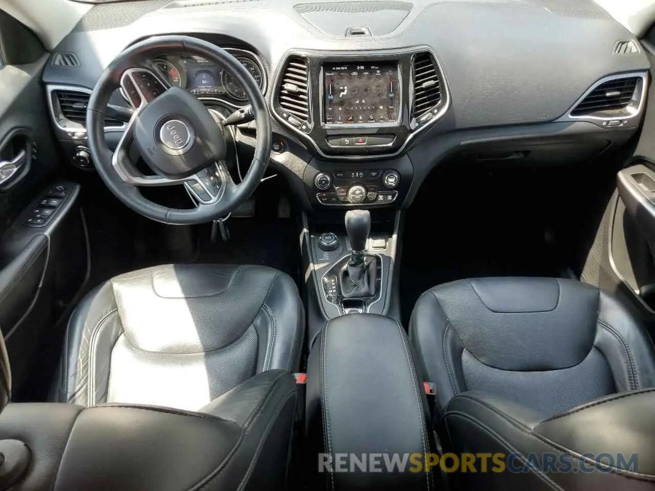 8 Photograph of a damaged car 1C4PJMDX1KD331241 JEEP GRAND CHER 2019